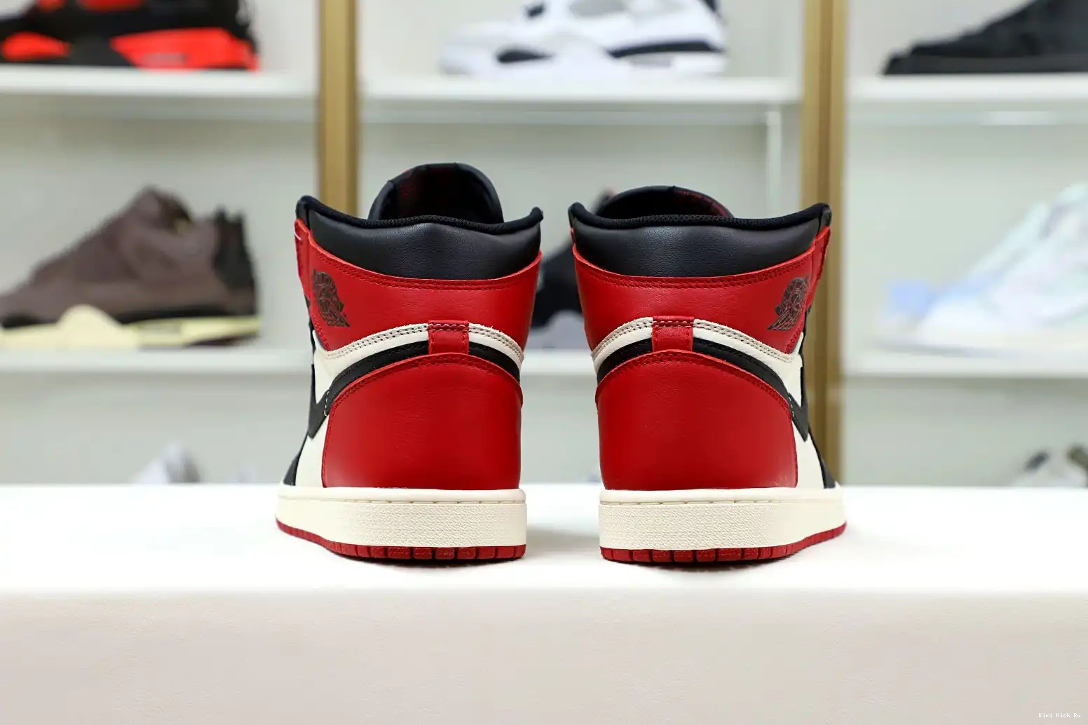 RETRO Kimikick TOE' 'BRED OG JORDAN AIR HIGH 1 0526